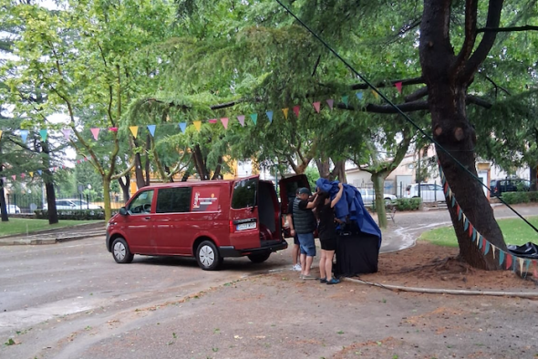 La lluvia y el granizo obligan a suspender conciertos y alterar la programación festiva en Teruel