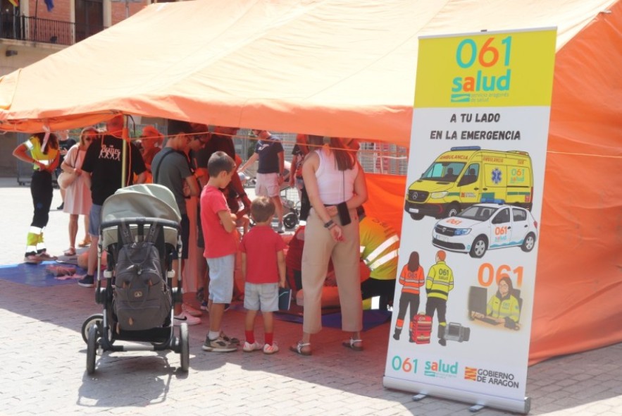 El 061 sale a la calle para mostrar sus servicios de atención al paciente
