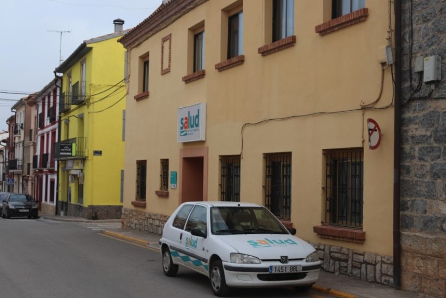 CHA exige medidas urgentes para garantizar la atención sanitaria en Sarrión ante la pérdida de médicos en pleno verano