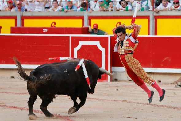 Colombo sustituye a El Fandi en la corrida de los banderilleros con Ferrera y Vara