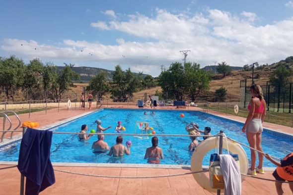 La Comarca del Maestrazgo pone  en marcha todas las actividades en las piscinas municipales