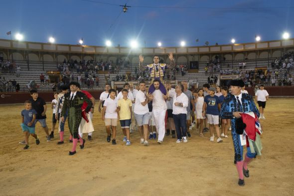 Colombo triunfa con el mejor lote del encierro de Murteira Grave cortando tres orejas