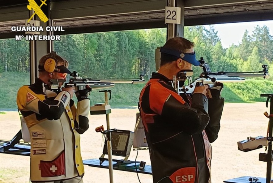 Dos guardias civiles de Teruel rinden en el Campeonato del Mundo Militar de Tiro