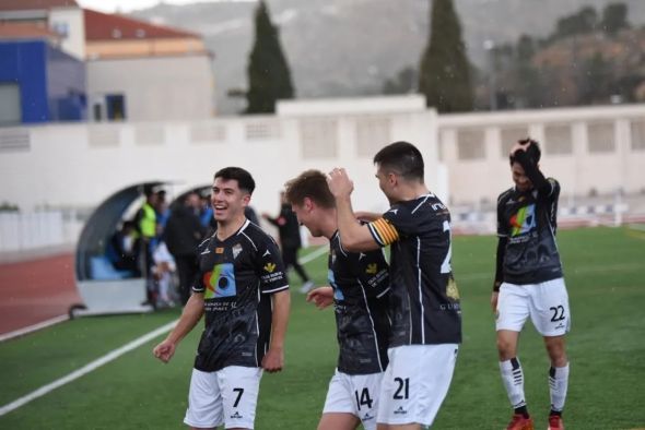 Más renovaciones  y un nuevo fichaje para el Alcañiz CF