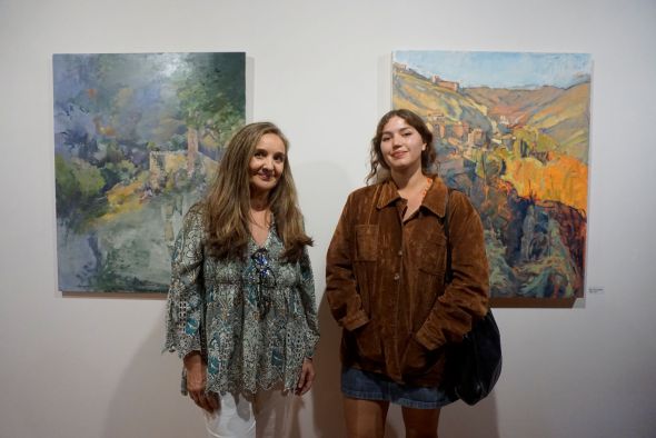 Rosa Cano y Ana Violeta Ponce reciben las becas de Pintura del Paisaje