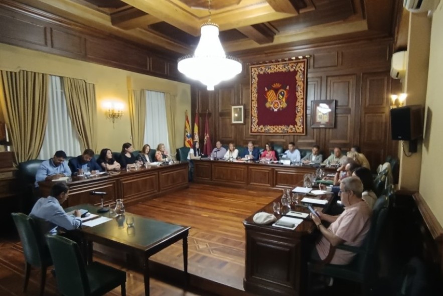 La oposición en el Ayuntamiento de Teruel rechaza que el pleno del estado de la ciudad se celebre el 24 de julio