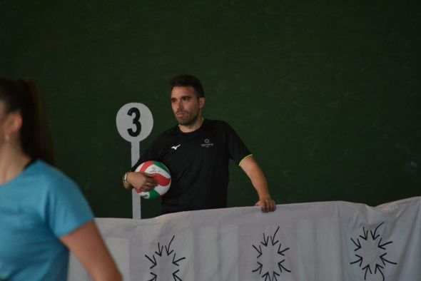 Lázaro Vicente, exentrenador del Club de Vóley Pamesa Teruel: “Conseguir pasar a categoría nacional fue algo inesperado, pero me enorgullece mucho”