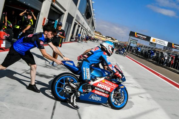 Los primeros entrenamientos marcan  el asfalto antes de las carreras en la Junior GP