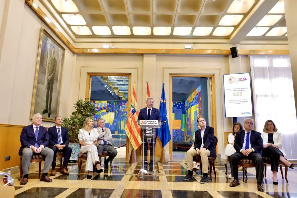 Azcón valora los avances en la lucha contra la despoblación y en la dotación de servicios