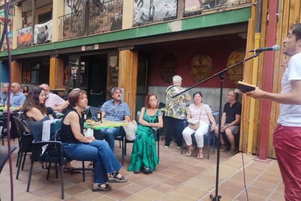 La Plataforma de Poetas reunió a más de una decena de autores