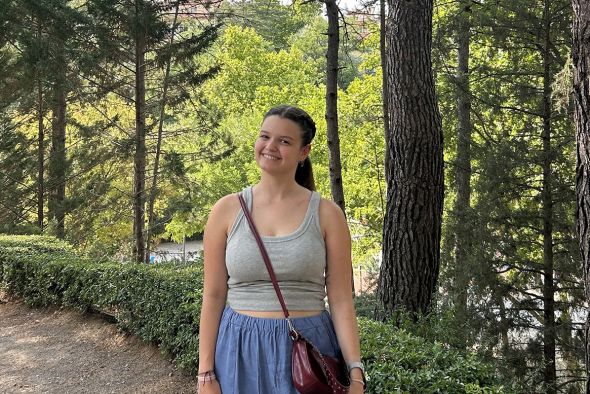 Nuria Simón, graduada en Publicidad y Relaciones Públicas por la Universidad Jaume I: “Mi TFG me abrió una nueva perspectiva sobre la publicidad, una mirada mucho más humana”