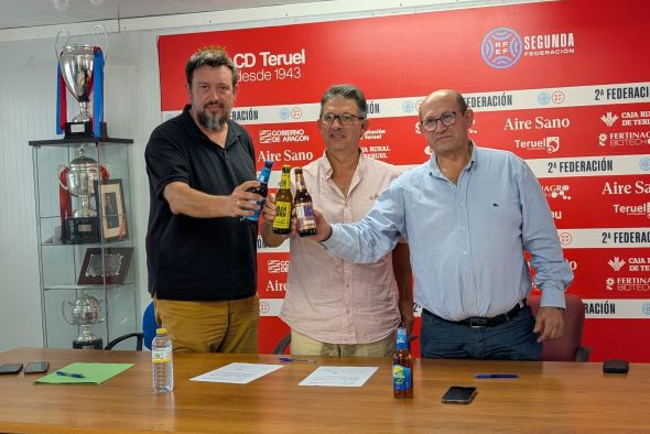 El CD Teruel y Estrella Damm unen fuerzas por dos temporadas