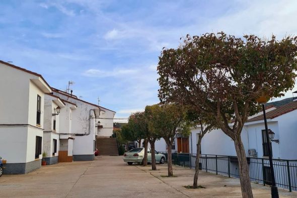 Ariño acometerá la renovación integral del vial de la urbanización Aragón, una manzana residencial