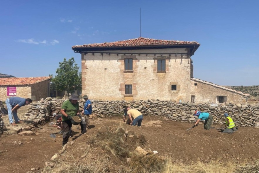 ArqueoAntro no encuentra a los combatientes en La Iglesuela pero sí nuevas pistas de sitios
