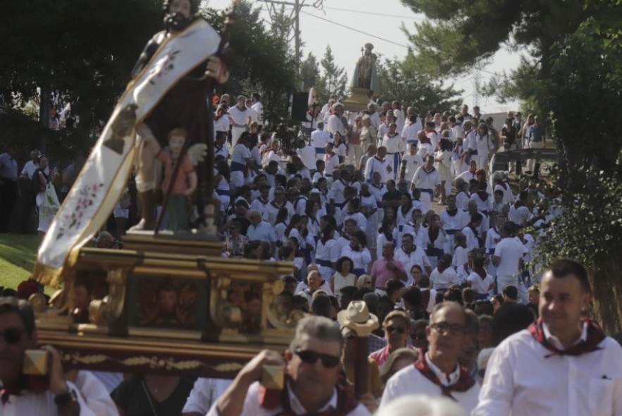 El Baile de San Roque de Calamocha deja las tallas del santo, los mantenedores y los dichos a pares