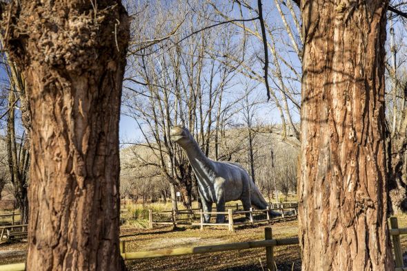 Las rutas del programa Abriendo Espacios de la Comunidad de Teruel empiezan el 31 de agosto visitando los dinosaurios de Galve