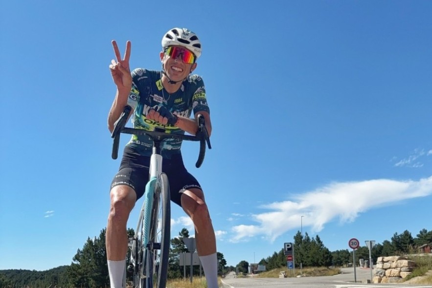 Roberto Bou dinamiza una salida ciclista infantil en Mora de Rubielos