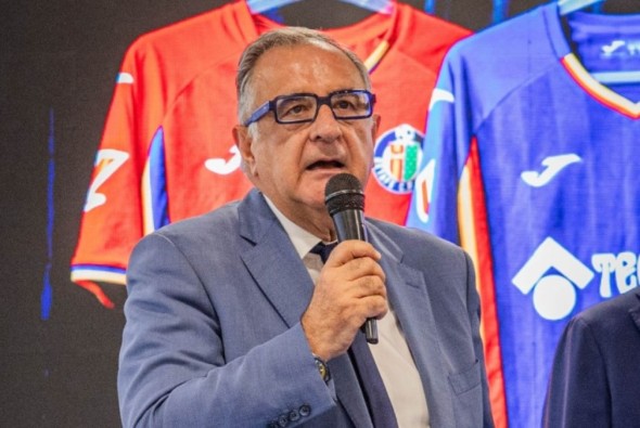 Calanda nombra Embajador del Melocotón Embolsado 2025 a Roberto ‘Bobby’ Gómez