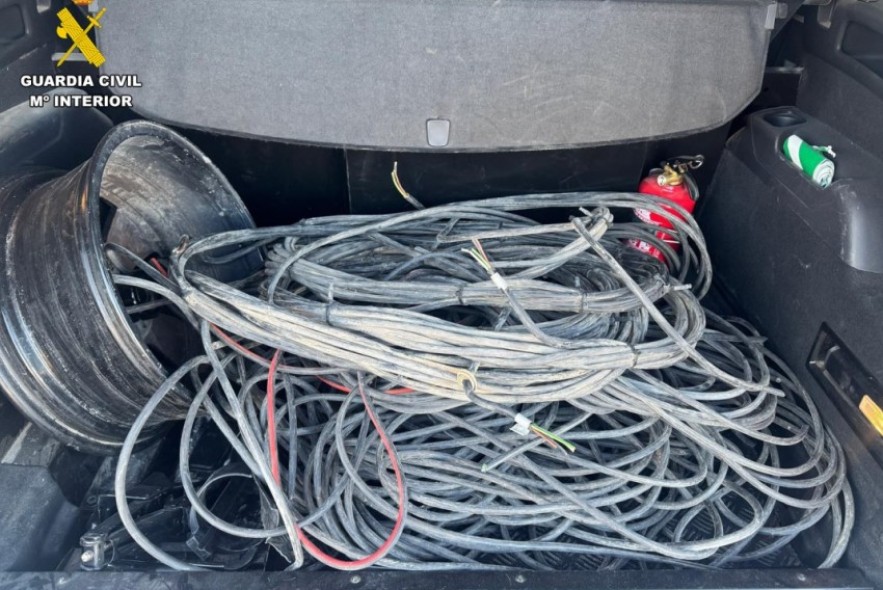 La Guardia Civil de Teruel detiene a una persona como presunta autora de once delitos de robo de cable de cobre en Calanda y Foz Calanda