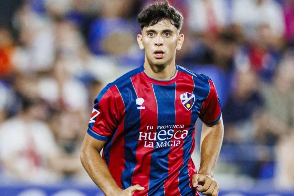 El Teruel ultima la cesión del delantero del Huesca Ayman Arguigue