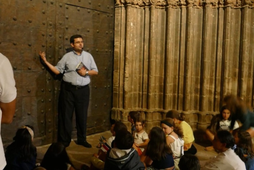 Raúl Sebastián, presidente de la Asociación Patrimonial de la Colegiata de Mora de Rubielos: “Hemos recopilado historias  de personas del pueblo, de aparecidos y de fantasmas”