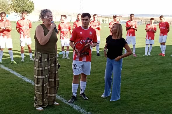 Calamocha reconoce a Torcal por su labor en la Copa Regiones