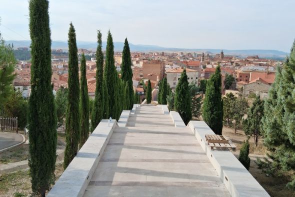 Los trabajos de las escaleras del cementerio de Teruel, a punto de terminar
