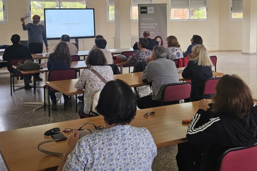 Uned Sénior retoma sus clases en octubre comenzando con la segunda edición del curso 'Acuarela paso a paso'