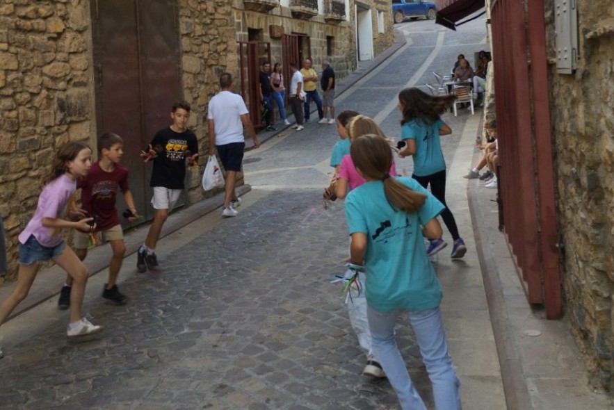 Alcalá ultima ensayos para el dance a  la Vega con los niños justos por ser lunes