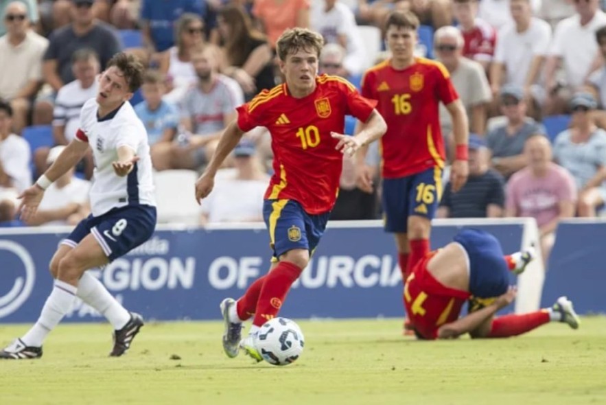 La sub-19 de Juan empata en su segundo choque en Pinatar