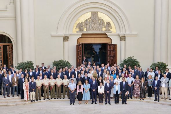 Robles involucra al ministerio en el hub de Defensa para impulsar “la industria de la paz”