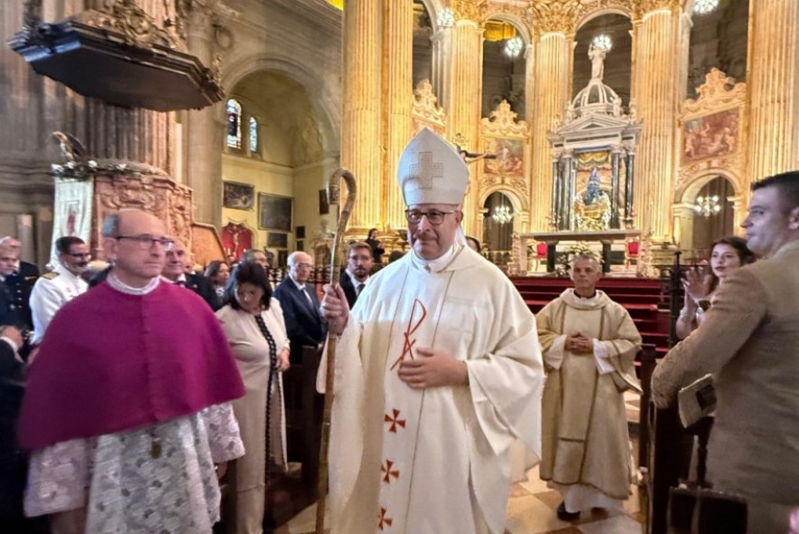 José Antonio Satué toma posesión como  obispo  de Málaga y Melilla