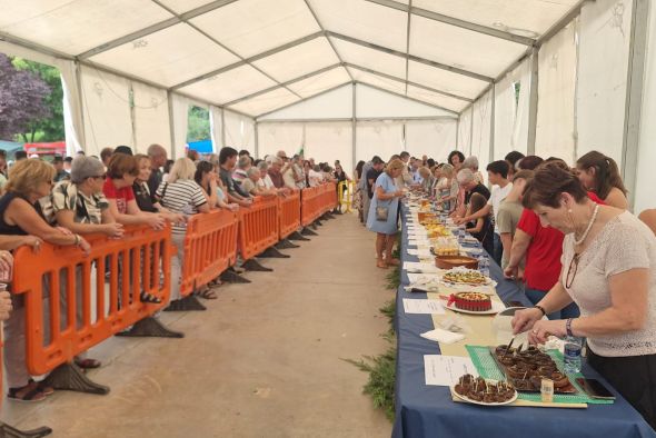 Cella saca pecho  por la difusión de su producto estrella en la Feria de la Patata