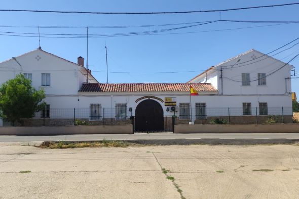 Los guardias civiles en prácticas destinados  al puesto de Muniesa se mudan a otro cuartel