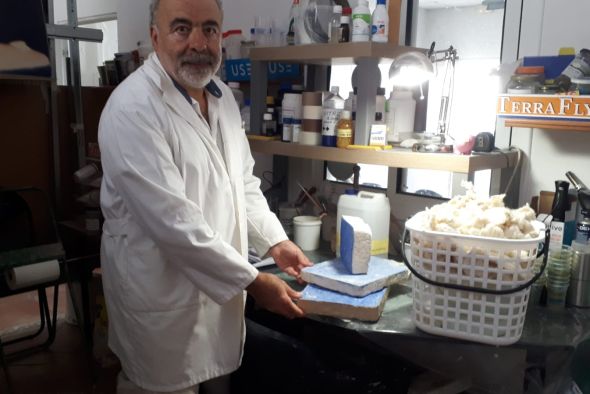 La DPT propone convertir la lana almacenada en paneles aislantes para la construcción