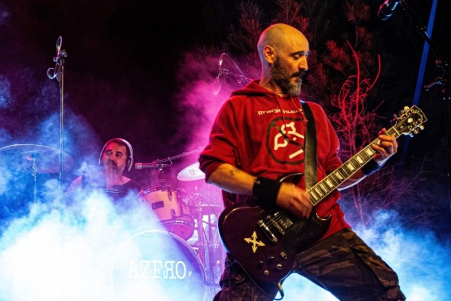 Jorge Pérez ‘Kapi’, cantante y guitarrista de Azero: “Antes éramos más reivindicativos pero, como en cualquier grupo, no todos tenemos que pensar igual”
