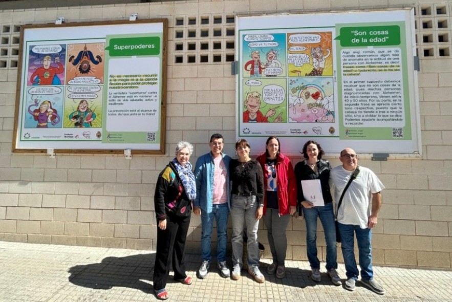 Alcañiz luce viñetas de ‘Crónicas del Despiste’ para sensibilizar  sobre el Alzheimer