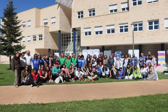 El voluntariado de Teruel aumenta entre los jóvenes en la III Feria Universitaria
