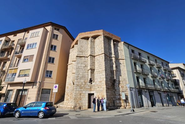 El Torreón de Ambeles quiere salir del ostracismo 550 años después de su construcción
