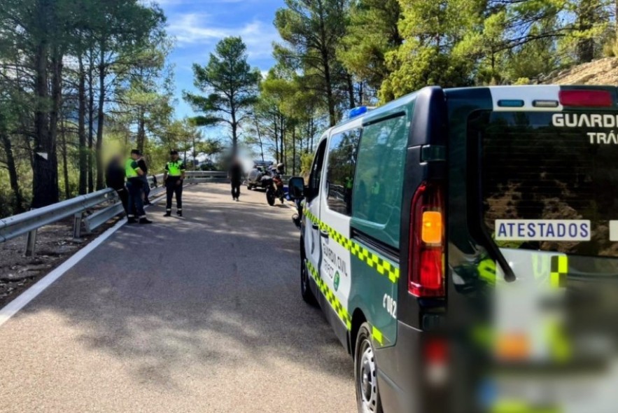 Herido grave un motorista en un accidente con un todoterreno en Arcos de las Salinas