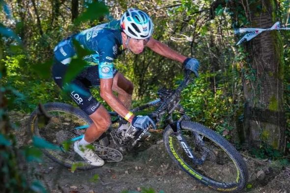 Roberto Bou confirma su gran pico de forma y se lleva la Pulmón de Acero