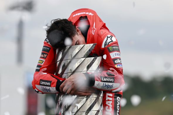El abrazo de Marc Márquez que se gestó desde Alcañiz