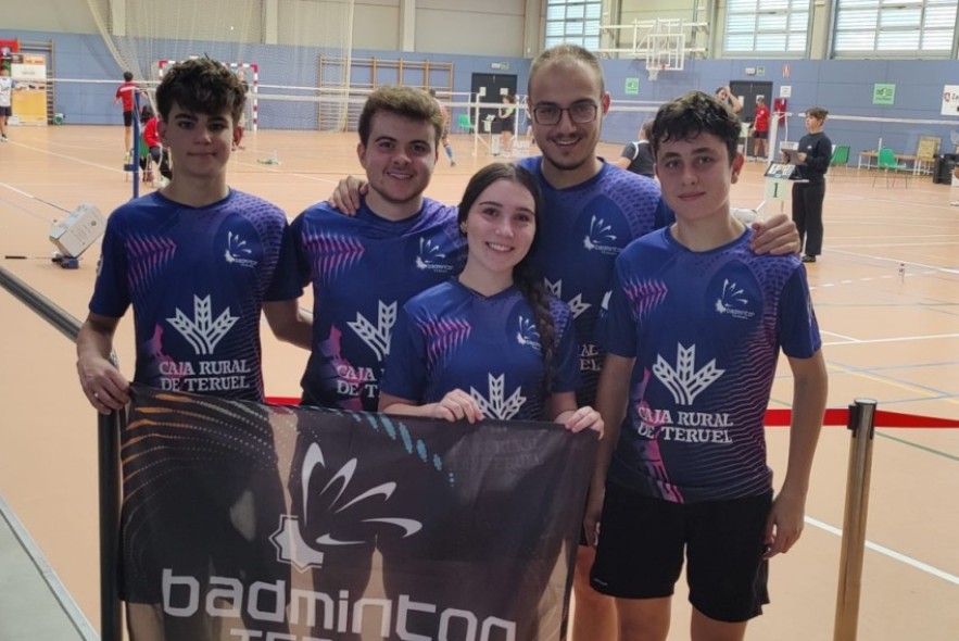 El Bádminton Teruel deja su sello en varios torneos nacionales