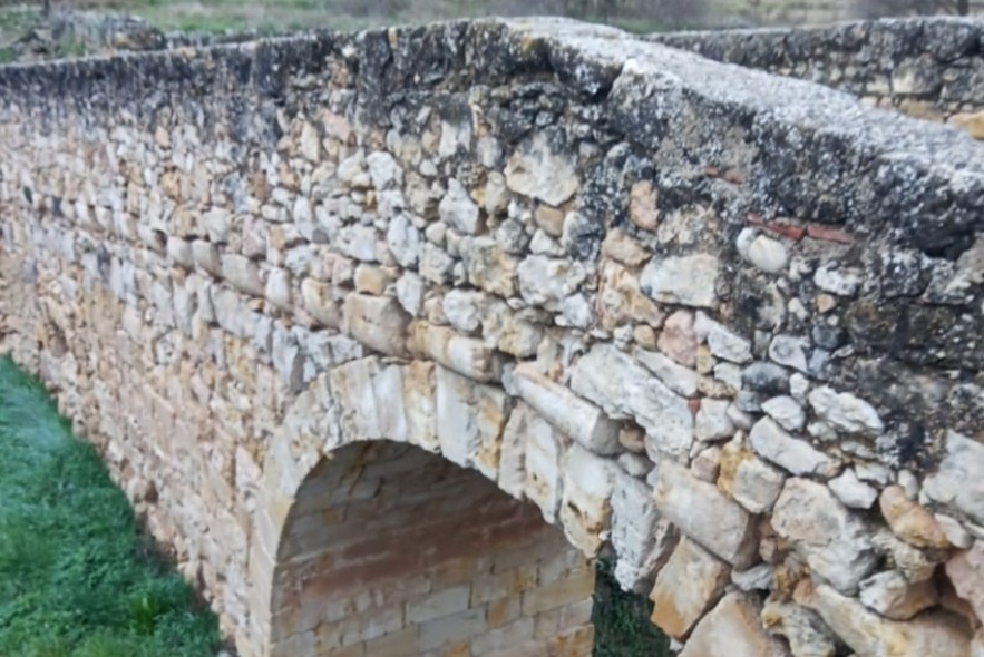La Comarca del Matarraña restaurará el puente medieval de Torre de Arcas