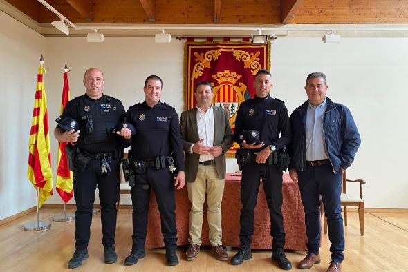 Dos agentes ascienden a oficiales en la Policía Local de Alcañiz tras una promoción interna