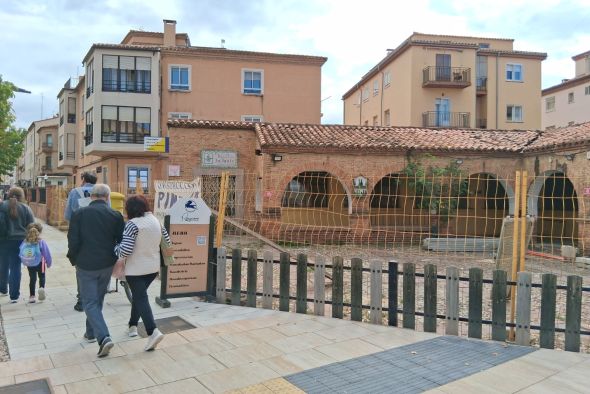 La cubierta del mercadillo del Ensanche se sustituirá para evitar filtraciones