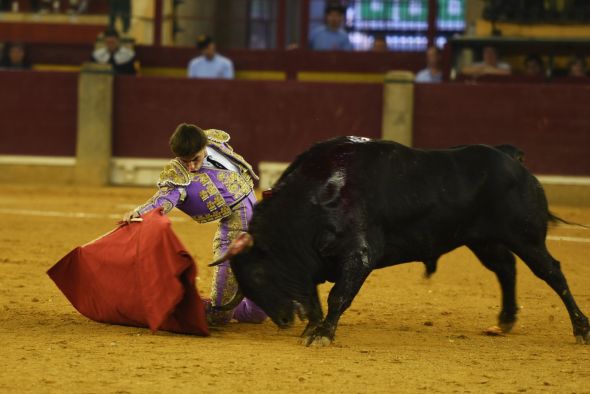 Tomás González sueña el toreo en  La Misericordia con la pesadilla del acero