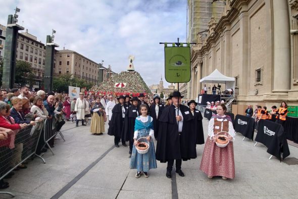 La Cofradía de la Trufa participa en la Ofrenda de Frutos a la Virgen del Pilar