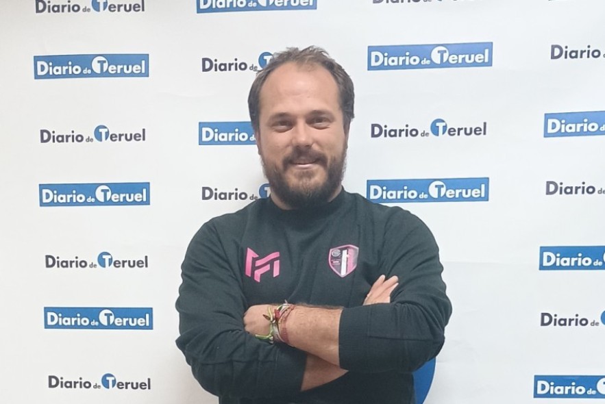 Rubén López, entrenador de Next Level Teruel: “Teruel no puede permitirse el lujo de perder su plaza en la Tercera Federación femenina”