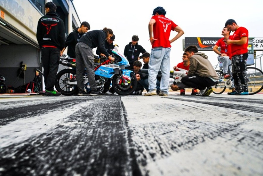 Arranca la VIII Edición de MotoStudent en MotorLand con récord de asistentes